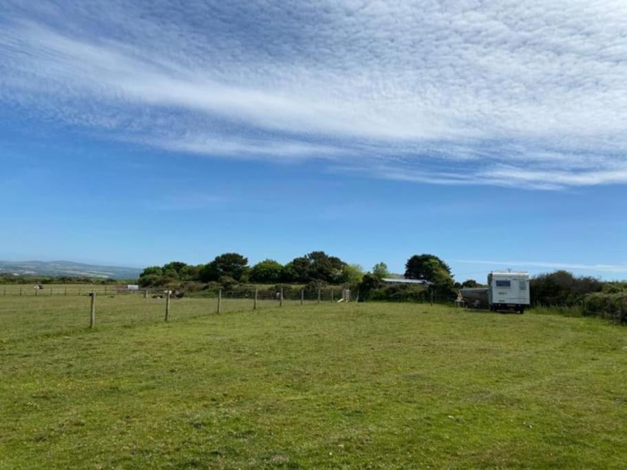 Lily Cosy Campervan With Sea Views & Amazing Sunrises St Ives Kültér fotó